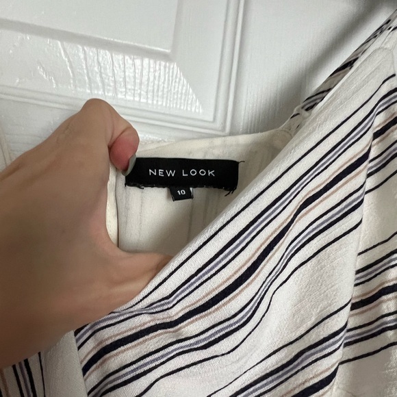 M jumpsuit - Picture 3 of 9